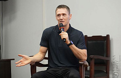 «Должна быть психология победителя»: Олимпийский чемпион Никита Крюков пообщался с улан-удэнцами 