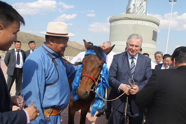 ����� ������� �������� ������������ �������