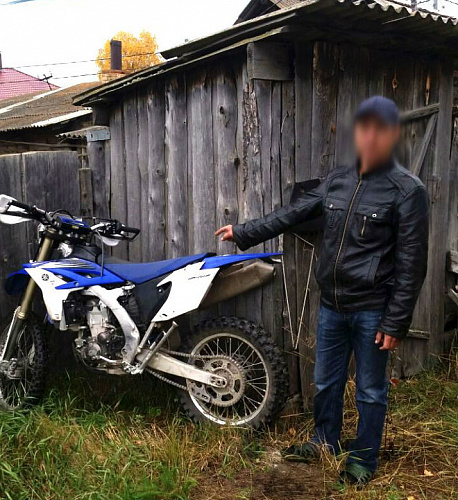 В Бурятии друзья украли мотоцикл и байкерскую экипировку 