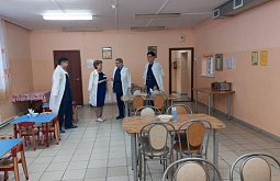 Зампрокурора Бурятии побывали в социально-реабилитационном центре