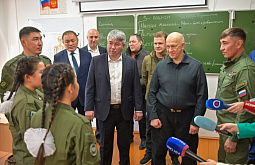 Юрий Трутнев посетил филиал Центра «Воин» в Бурятии