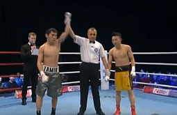 Спортсмен из Бурятии выиграл бой Всемирной серии бокса (видео)  