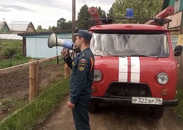 � ������ ������� ���� ����������� � ������������