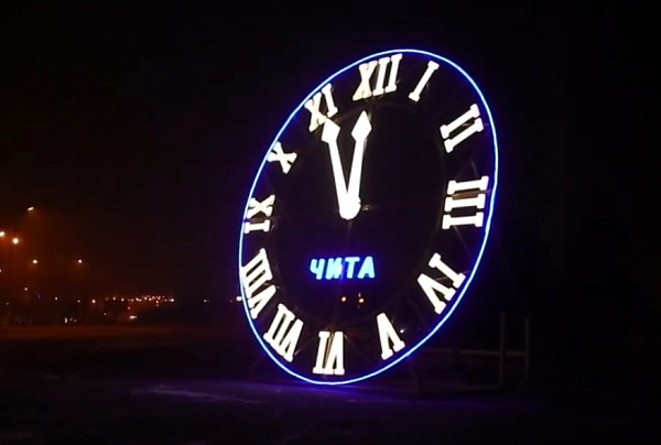 «Сочетанье мандарин и бууз»: Забайкалец написал песню к Новому году 