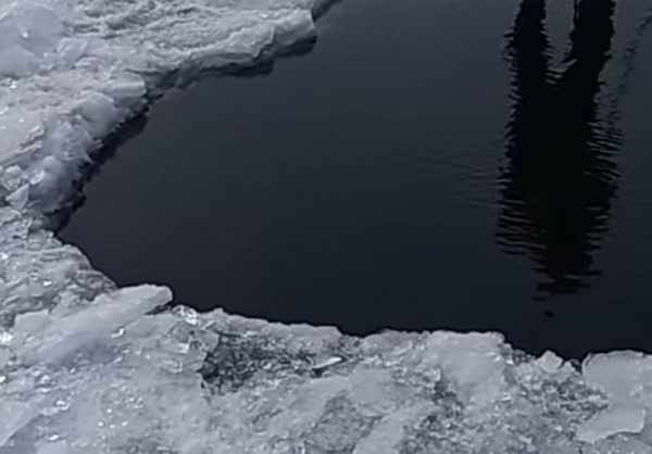 В Бурятии мужчина провалился под лёд и погиб 