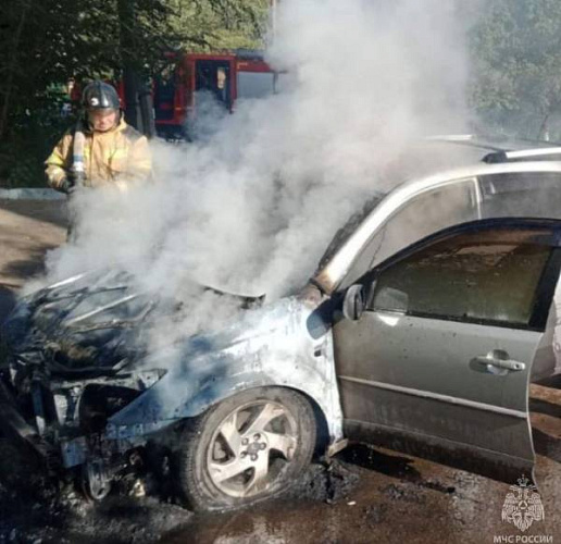 В Улан-Удэ на улице Терешковой сгорел автомобиль