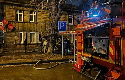 В Иркутске женщина едва не погибла из-за поминальной свечи