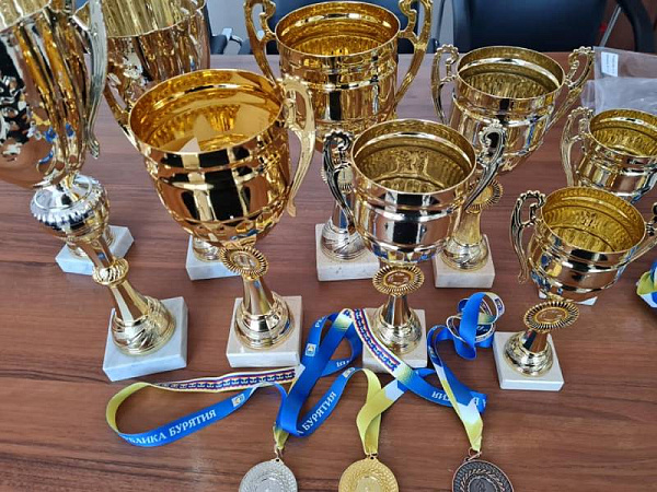 � ����-��� ��������� ������ ������ �� ������-������