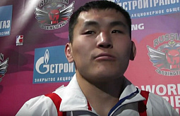 Бурятский боксёр Тамир Галанов сменил весовую категорию 