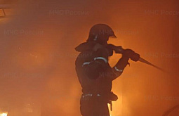 В Иркутской области сгорел гараж с иномаркой