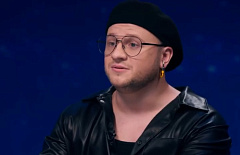 Ведущий популярного интернет-шоу спел песню на бурятском языке