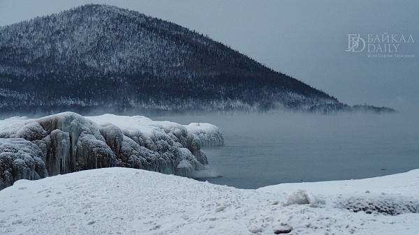Байкал назвали самым красивым озером России для зимнего отдыха 