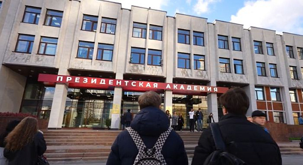 ������ ������� ��������� � �������