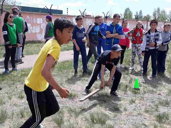 Дети, находящиеся в трудной ситуации, участвовали в турнире по лапте в Бурятии