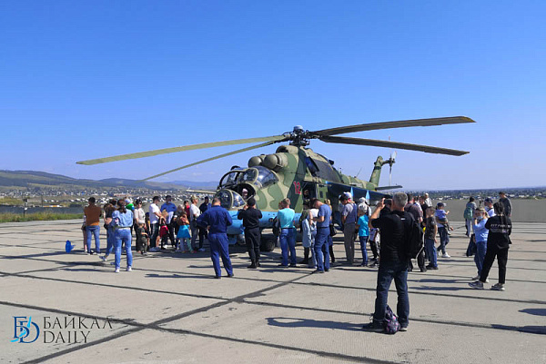 Лётчики России и Монголии отработают тактический приём «Клещи»