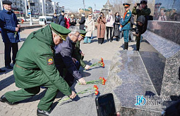 � ����-��� ������� ������ ������ � ��������� ����� � ������� ���� 