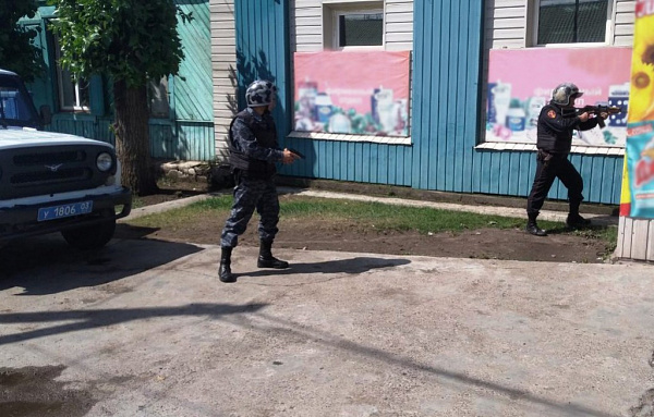 В Бурятии женщина украла телефон в торговом центре