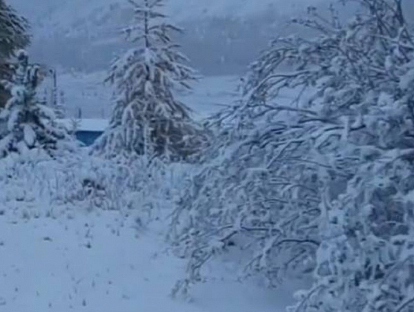 Окинский район Бурятии завалило снегом