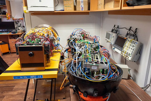 На Байкале завершилась очередная экспедиция по строительству нейтринного телескопа 