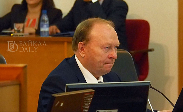 «Быть мужчиной»: Как Владимира Павлова призывали уйти в отставку