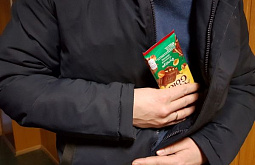 Улан-удэнец стащил из магазина 14 плиток шоколада