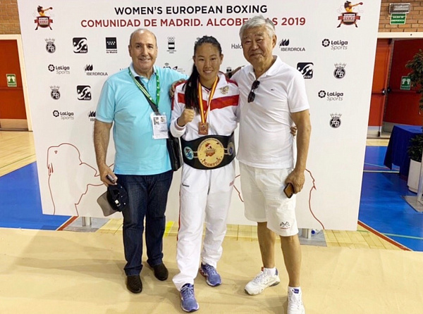 Дарима Сандакова стала чемпионкой Европы по боксу 