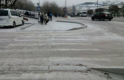 В центре Улан-Удэ стали обустраивать тротуар на опасном перекрёстке