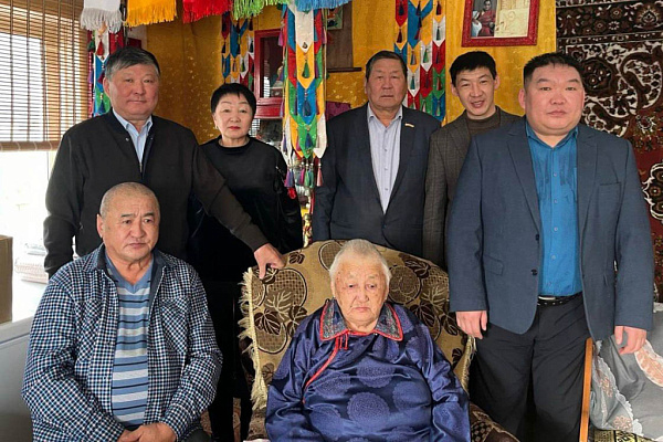 � ������� 90-����� �������� ����������� ����������