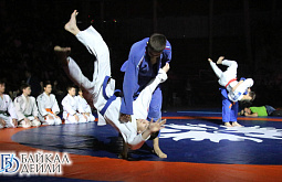 ����-��� ������ ������������� ������ �� �����