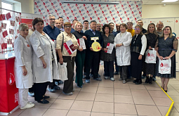 22 жителя Бурятии стали почётными донорами России 