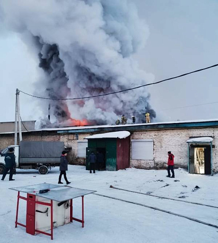 В Иркутске горели склады на площади более 1000 кв.метров 