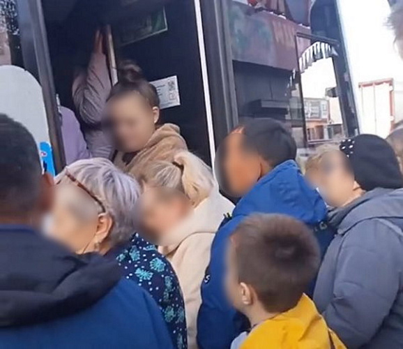 Жители Улан-Удэ не могут уехать из Зверосовхоза 