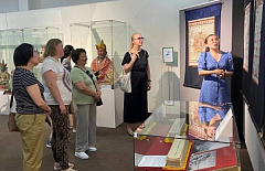 Учёные РАН посетили Музей истории Бурятии