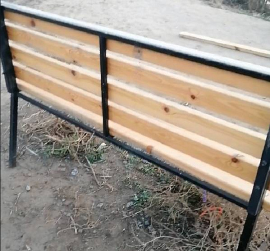 В пригородном селе Бурятии испоганили новенькую детскую площадку