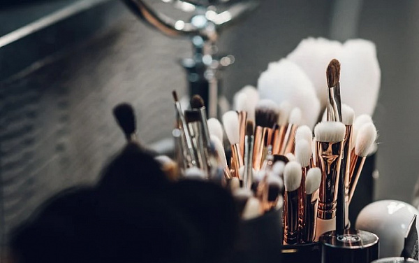 ����-������ � �������� ����� ������ ���� � ���������