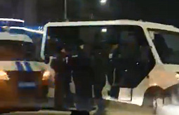 В Улан-Удэ хулиганы разбили окно ехавшей маршрутки 