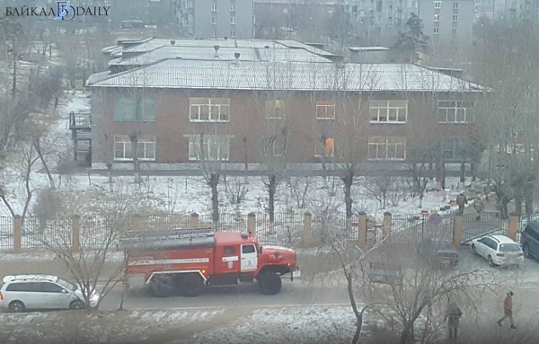 Улан-удэнцев встревожил приезд пожарных к детскому саду 