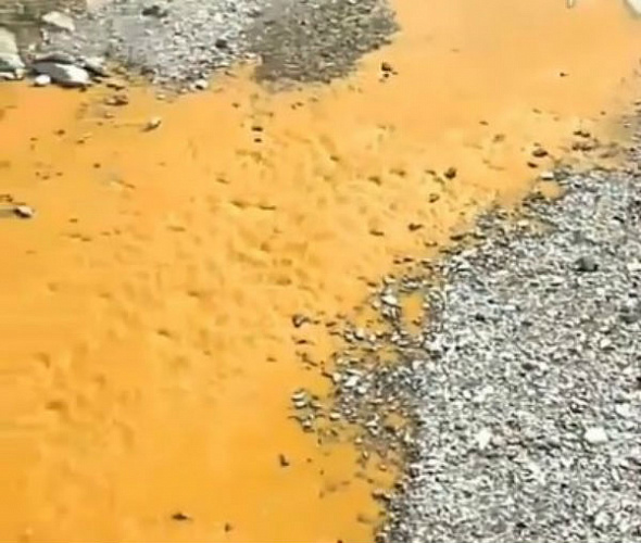 Коммунальщики загрязнили реку в Бурятии