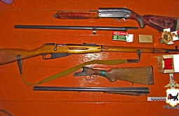 Житель Иркутска стрелял из ружья, чтобы запугать соседа  