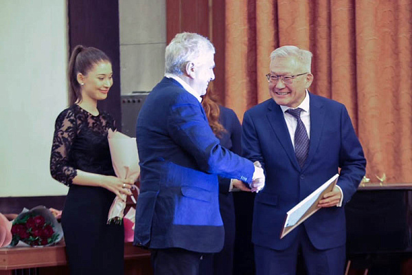 ������������� ������� �������� �� ������������� ��������