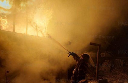 От страшного пожара в Иркутской области уберегли три постройки