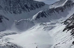 Природный парк в Бурятии завалило снегом под конец сентября