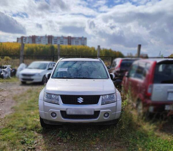 �������� ������ ���� �� ������� ������� Suzuki Grand Vitara 