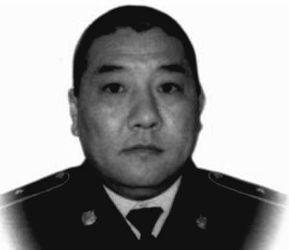В Улан-Удэ почтили память милиционера, ценой своей жизни спасшего парня 