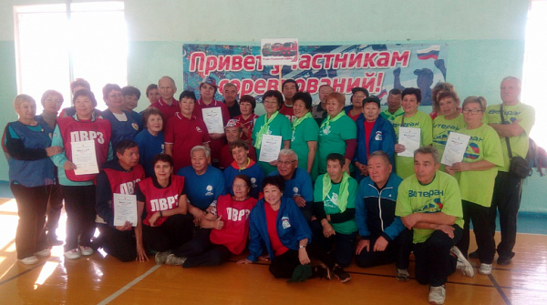 Ветераны в Улан-Удэ сыграли в баскетбол и кольцеброс 