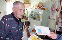 В Бурятии тракторист отпраздновал 90-летний юбилей