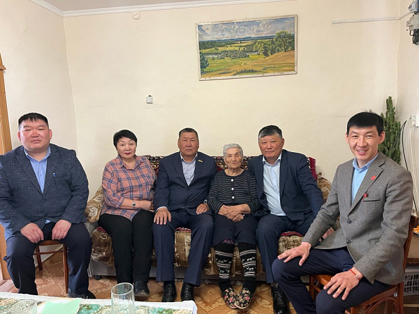 � ������ ������� 90-����� �������� ��� �������