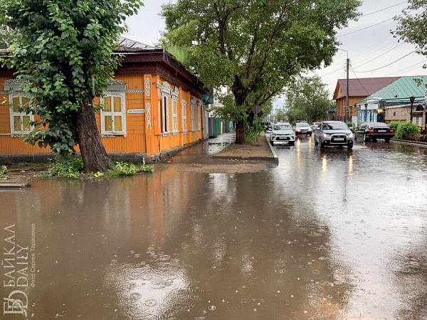 Столица Бурятии превратилась в Венецию из-за дождя