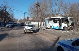В Улан-Удэ два человека пострадали в ДТП с автобусом 