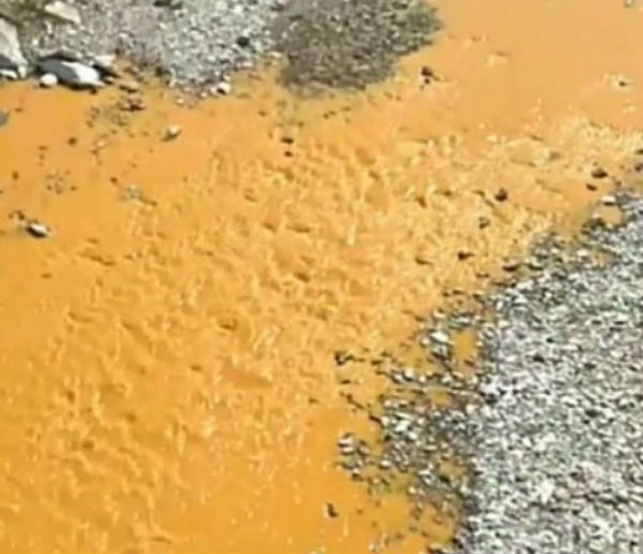 В Бурятии с компании взыщут 42 миллиона из-за ставшей оранжевой реки